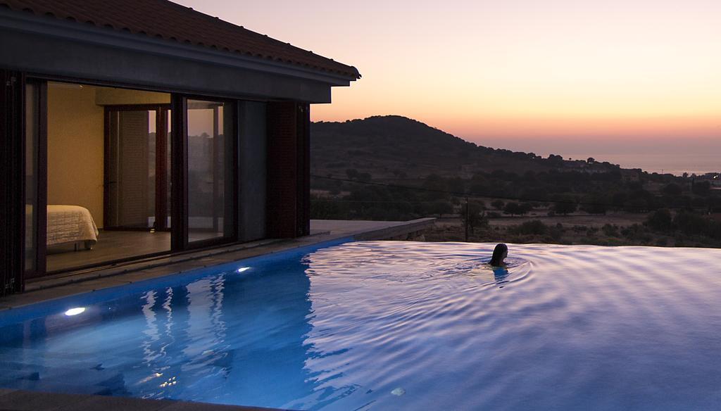 Villa Molivos Views Митимна Экстерьер фото