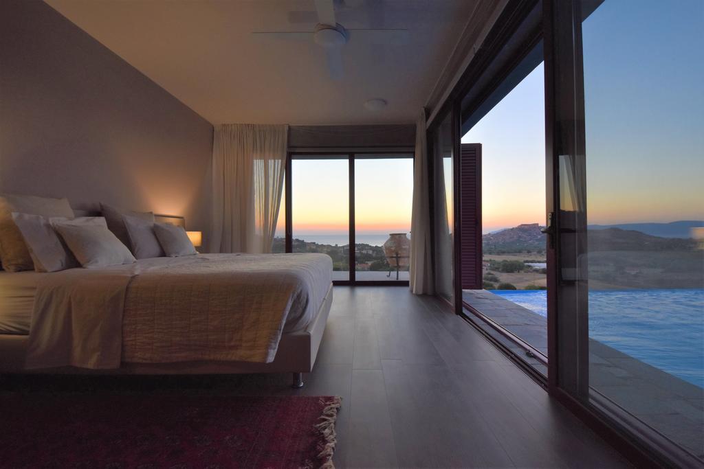 Villa Molivos Views Митимна Экстерьер фото