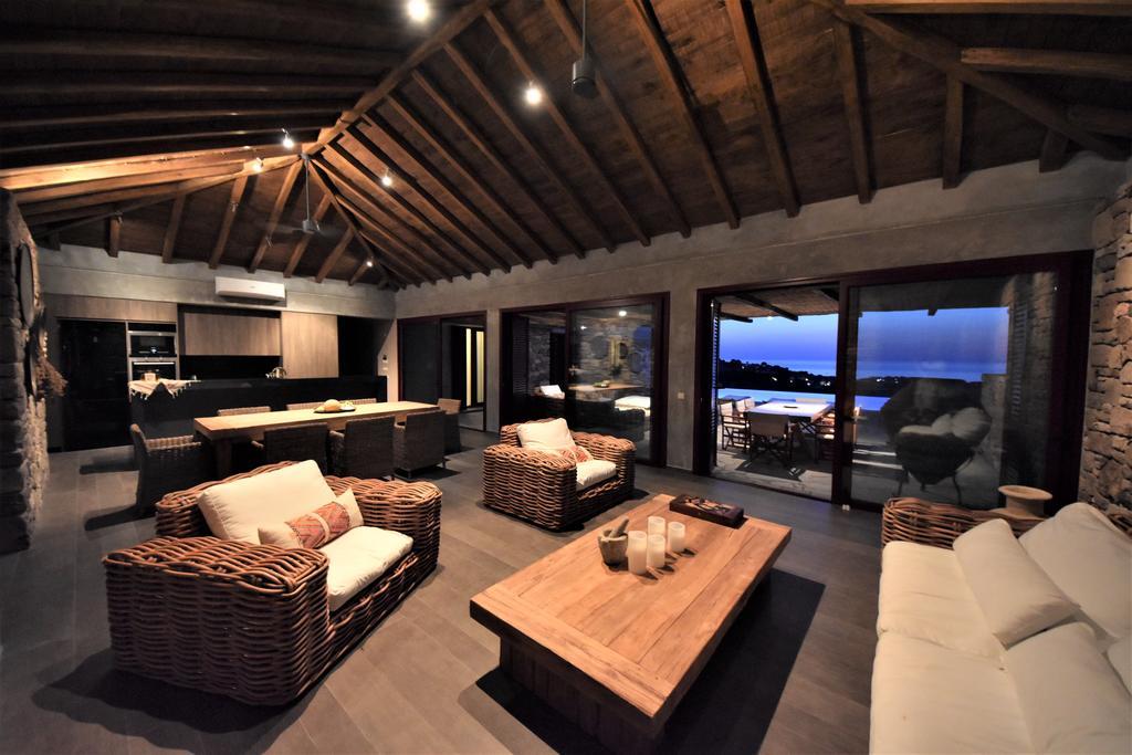 Villa Molivos Views Митимна Экстерьер фото